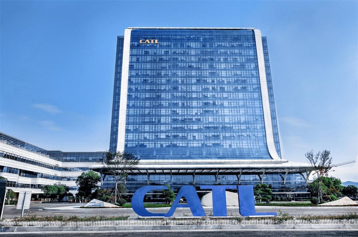 宁德时代 2026 科技日连发多款电池新品，布局全域补能网络